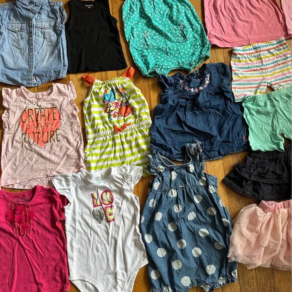 22 Girls Summer Clothing Bundle (Size: 24 Months) - Picture 3 of 4